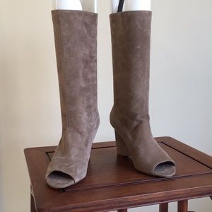 Diane  von Furstenberg open toe beige boots.